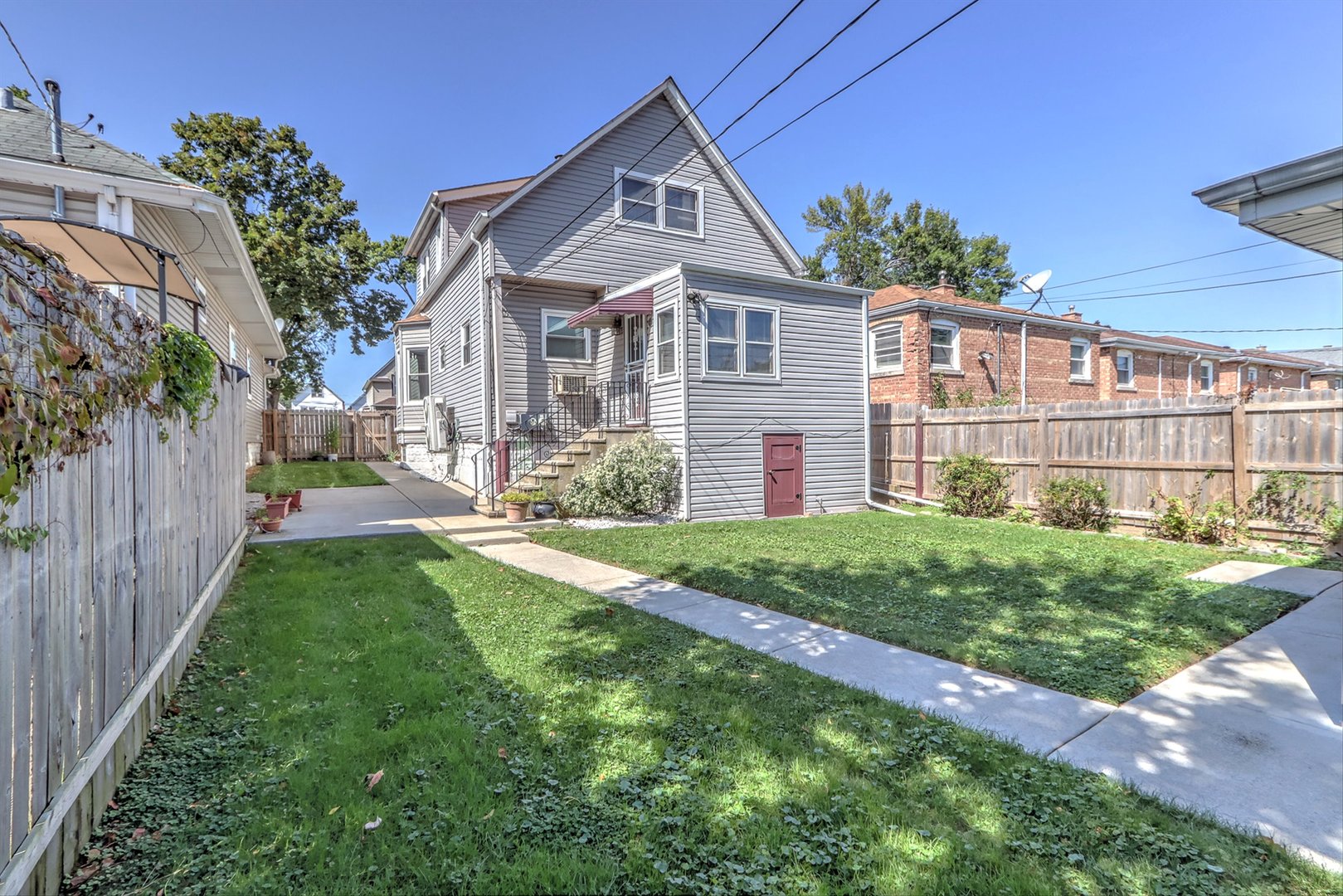 13147 South Brandon Avenue Chicago IL 60633