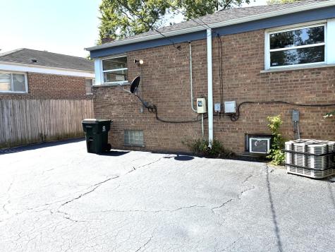 14315 South Dobson Avenue Dolton IL 60419