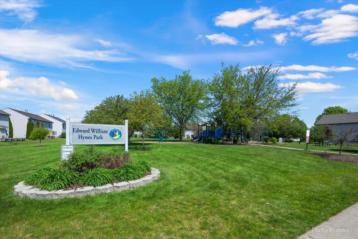 9 Crimson Court Lake In The Hills IL 60156