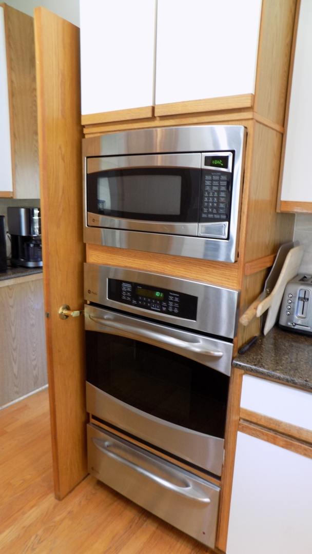 3S630 Glen Drive S Warrenville IL 60555