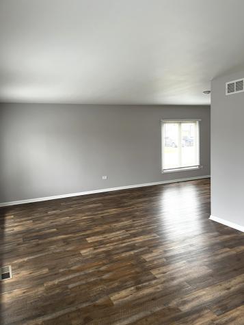 538 Blackstone Avenue Glenwood IL 60425