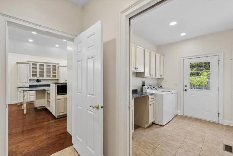 1546 Bobolink Circle Woodstock IL 60098