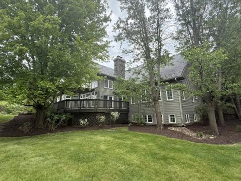 1546 Bobolink Circle Woodstock IL 60098
