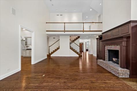 1546 Bobolink Circle Woodstock IL 60098