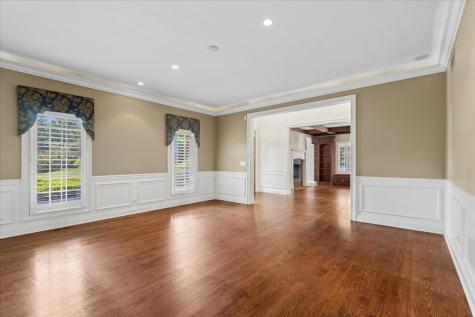 1546 Bobolink Circle Woodstock IL 60098