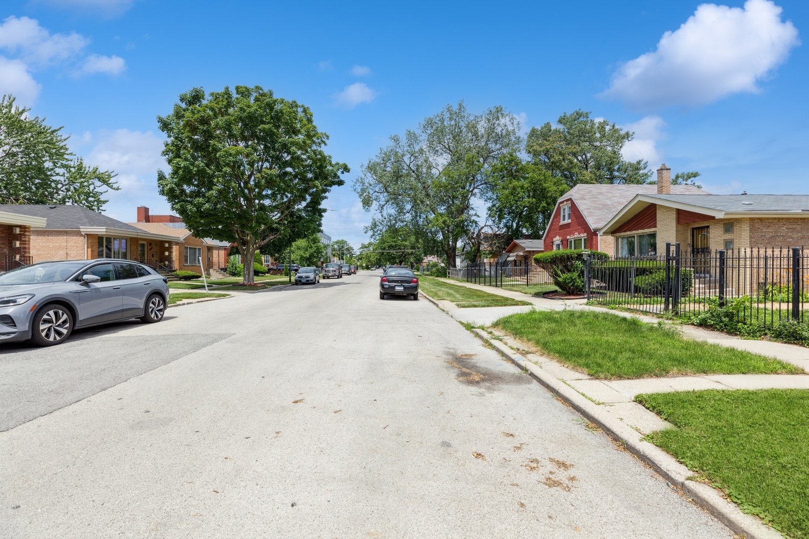 8742 South Constance Avenue Chicago IL 60617