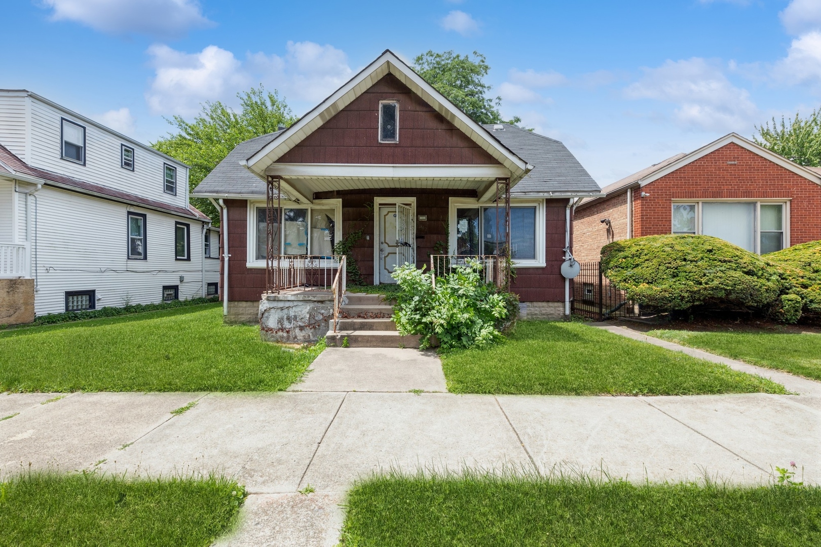 8742 South Constance Avenue Chicago IL 60617