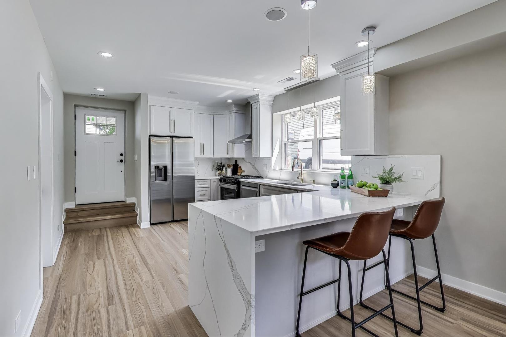 4305 North Mobile Avenue Chicago IL 60634