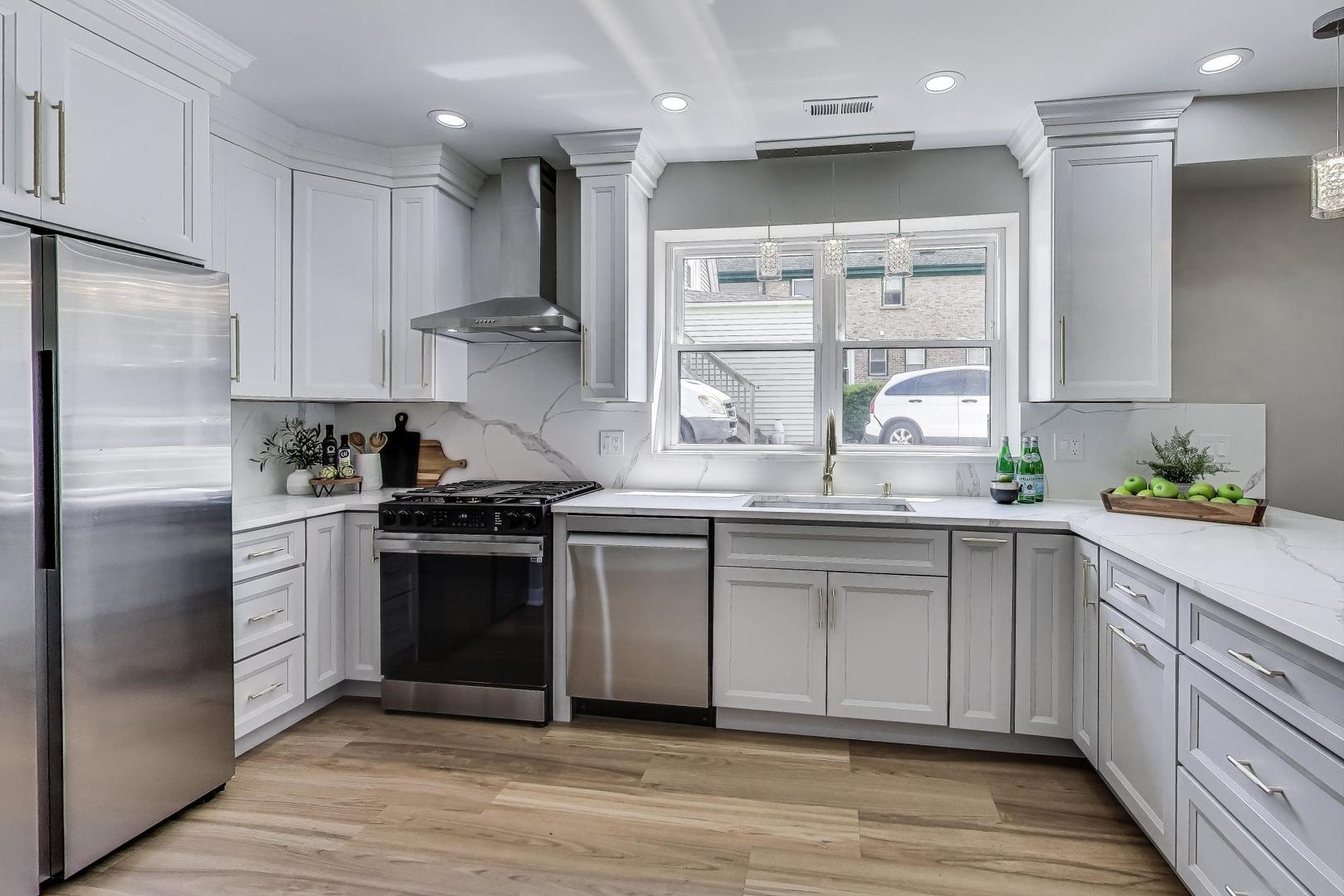 4305 North Mobile Avenue Chicago IL 60634