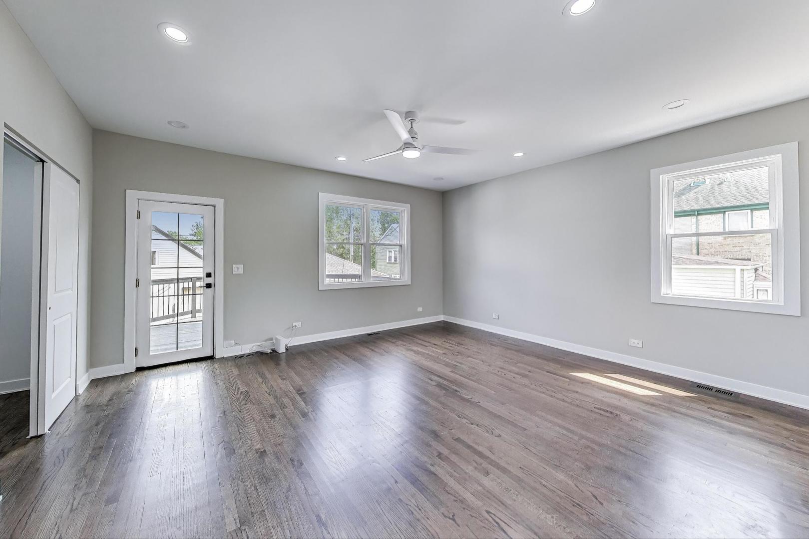 4305 North Mobile Avenue Chicago IL 60634