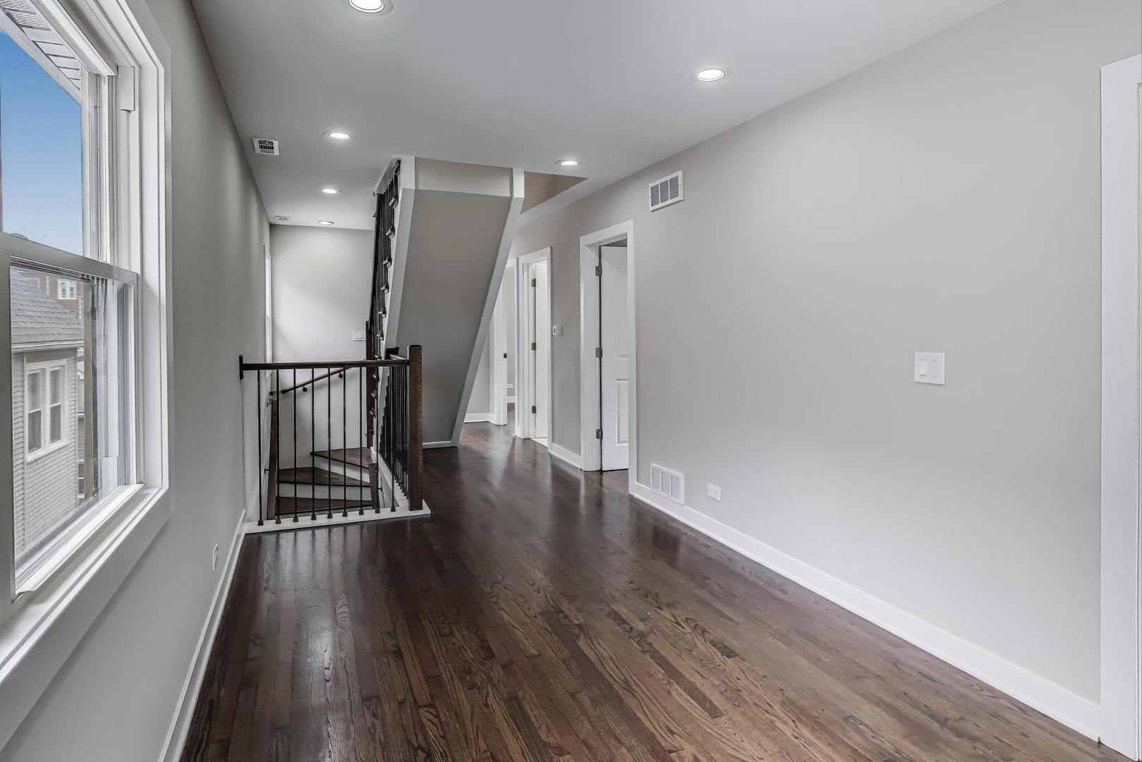 4305 North Mobile Avenue Chicago IL 60634
