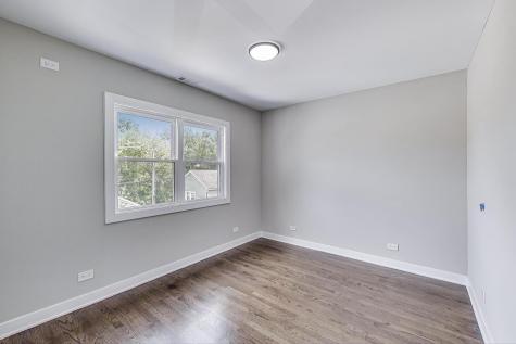 4305 North Mobile Avenue Chicago IL 60634