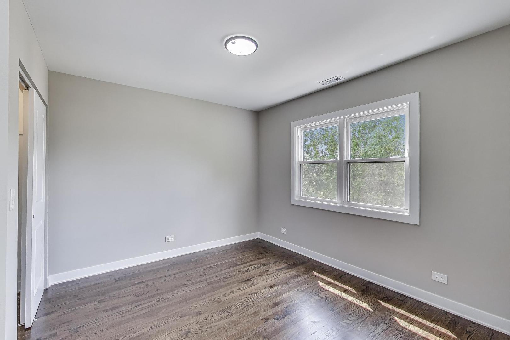 4305 North Mobile Avenue Chicago IL 60634