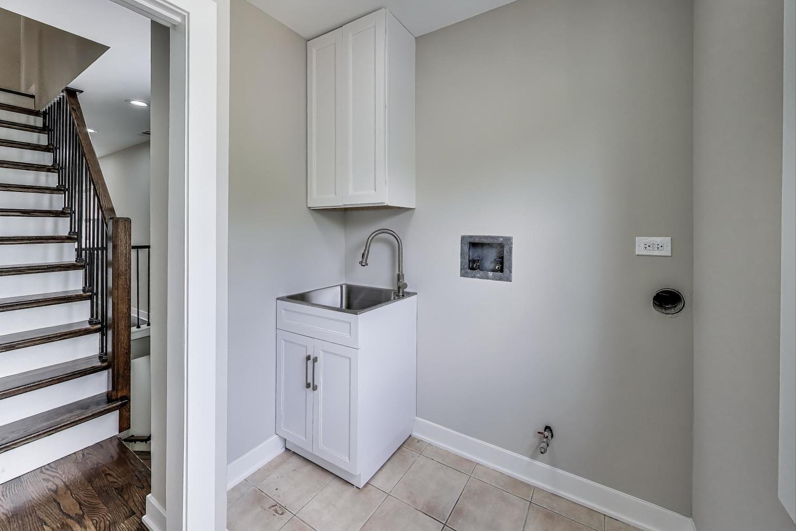 4305 North Mobile Avenue Chicago IL 60634