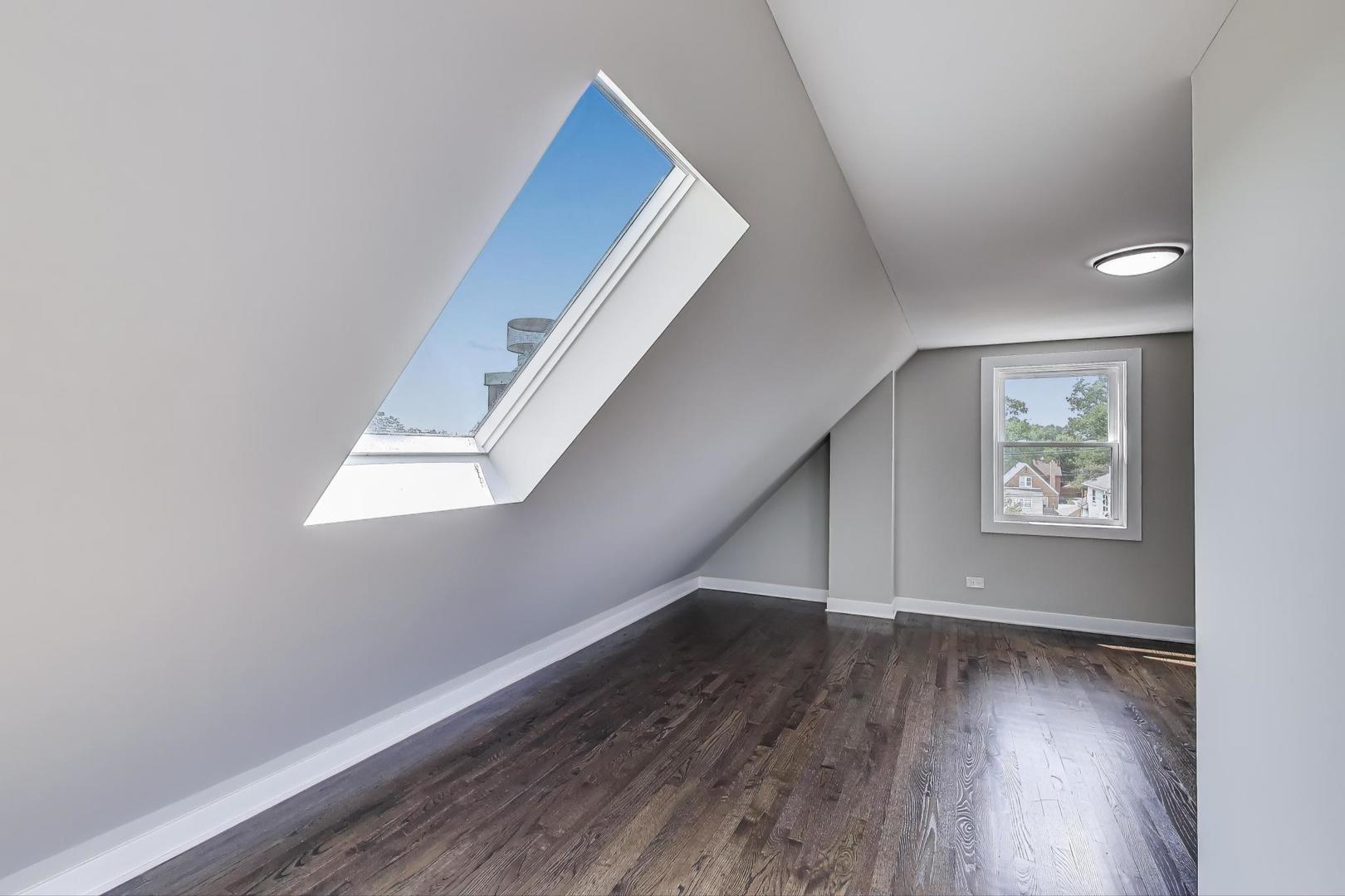 4305 North Mobile Avenue Chicago IL 60634