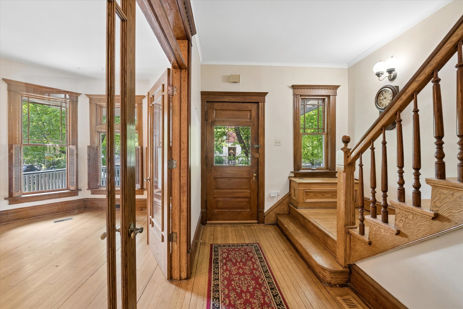 1454 West Cuyler Avenue Chicago IL 60613