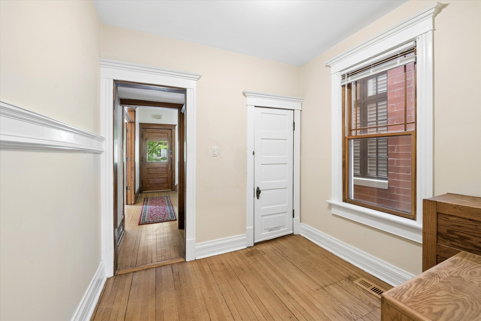 1454 West Cuyler Avenue Chicago IL 60613