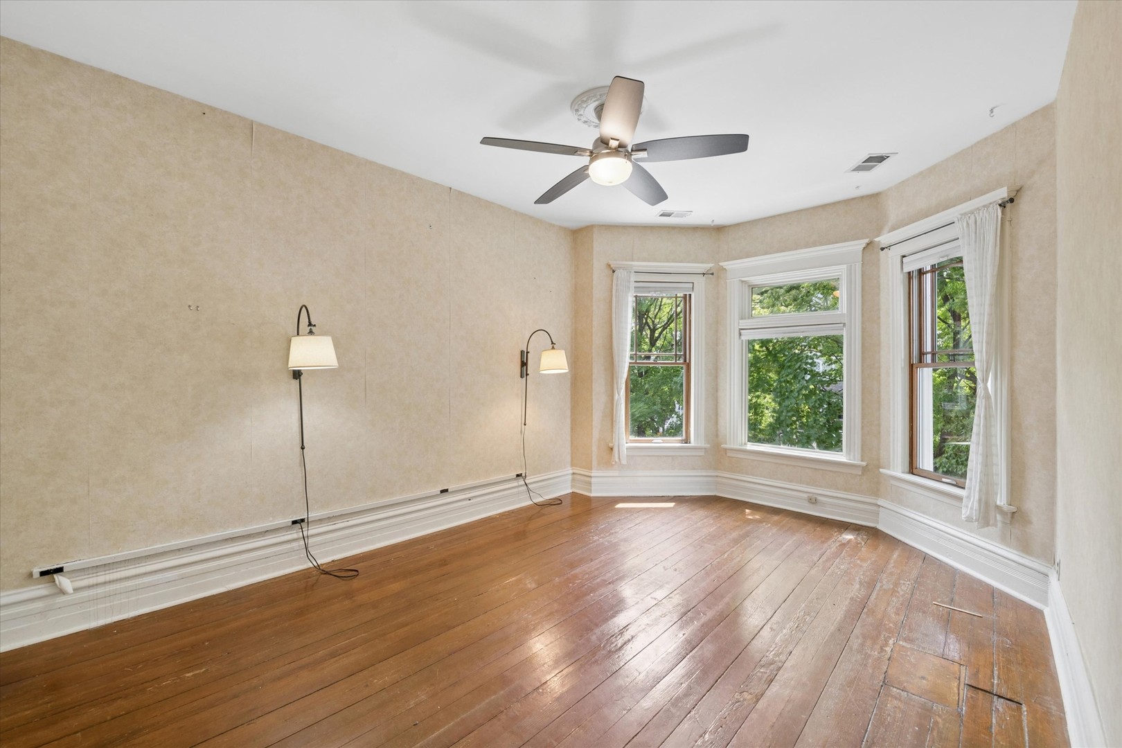 1454 West Cuyler Avenue Chicago IL 60613