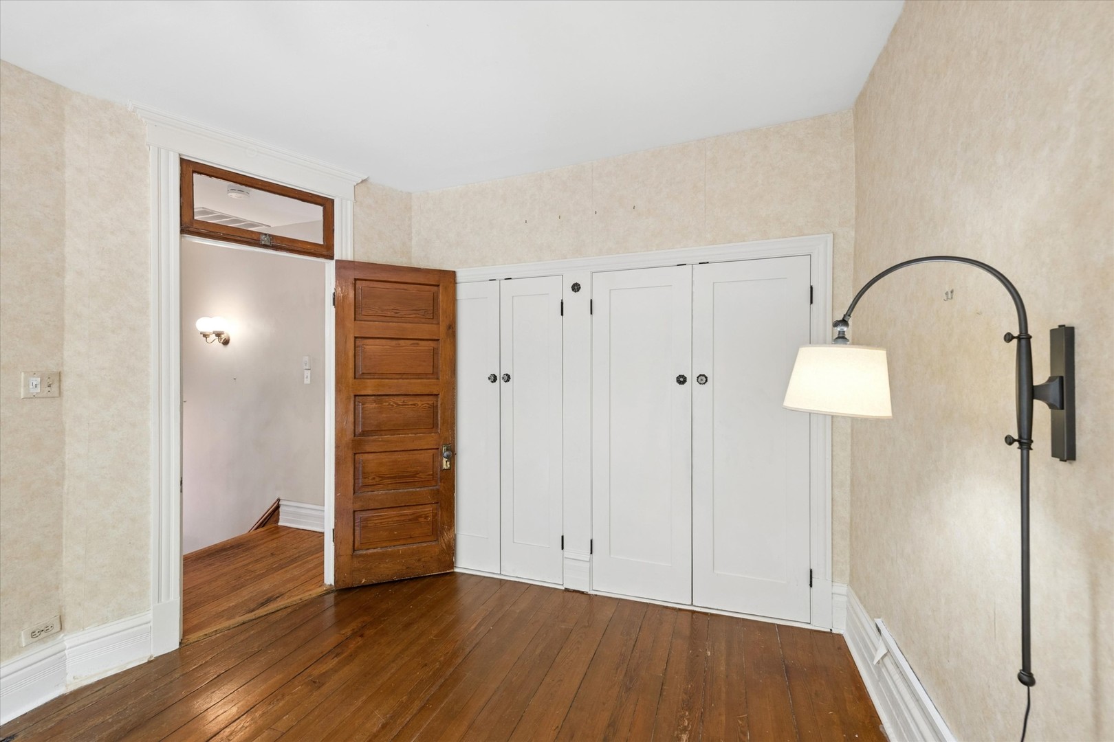 1454 West Cuyler Avenue Chicago IL 60613