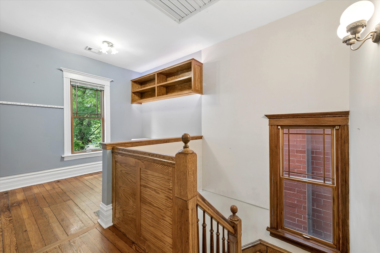 1454 West Cuyler Avenue Chicago IL 60613