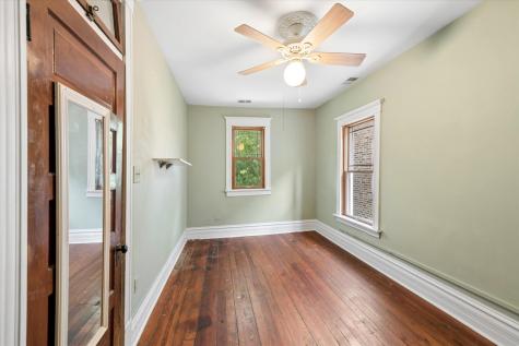 1454 West Cuyler Avenue Chicago IL 60613