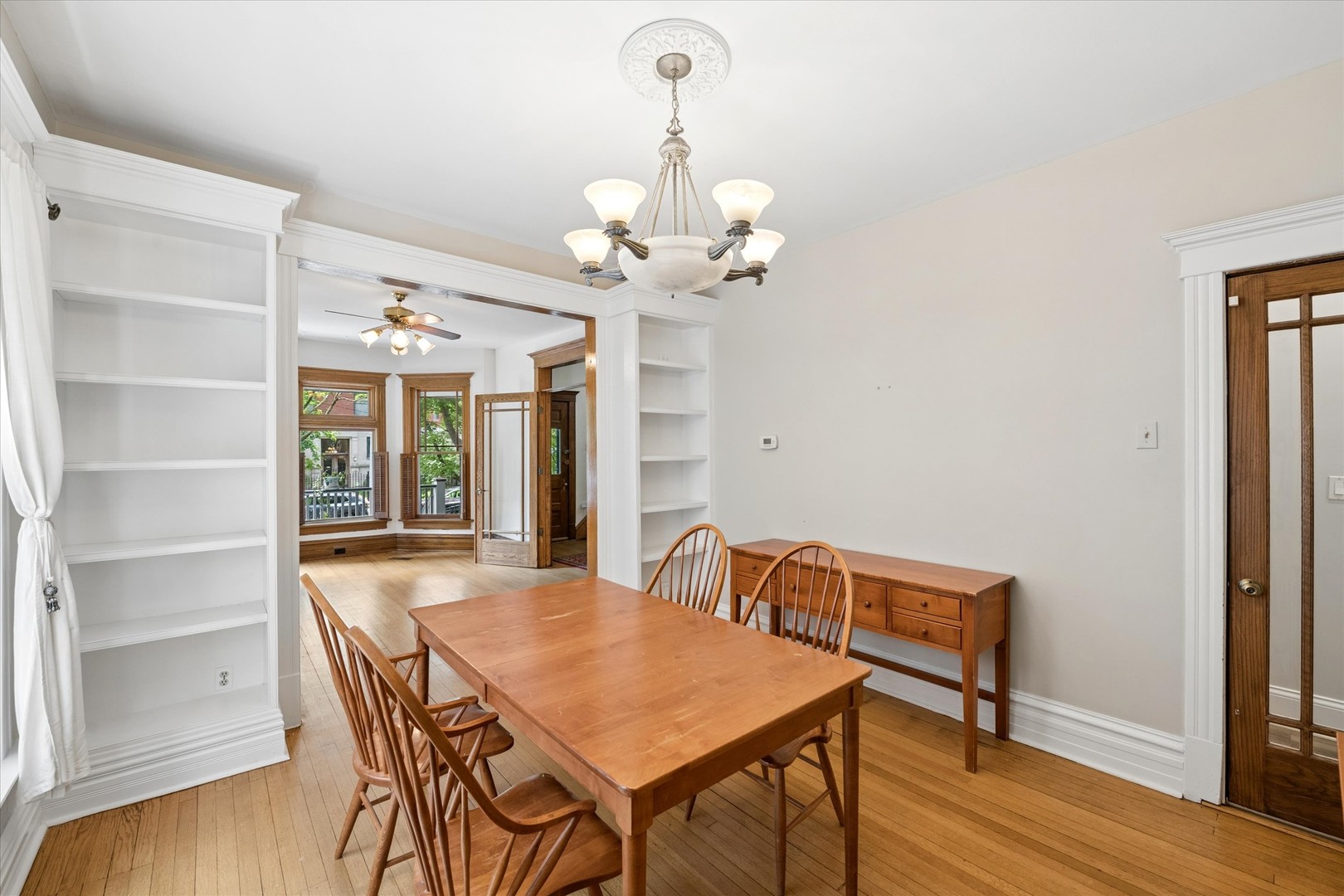 1454 West Cuyler Avenue Chicago IL 60613