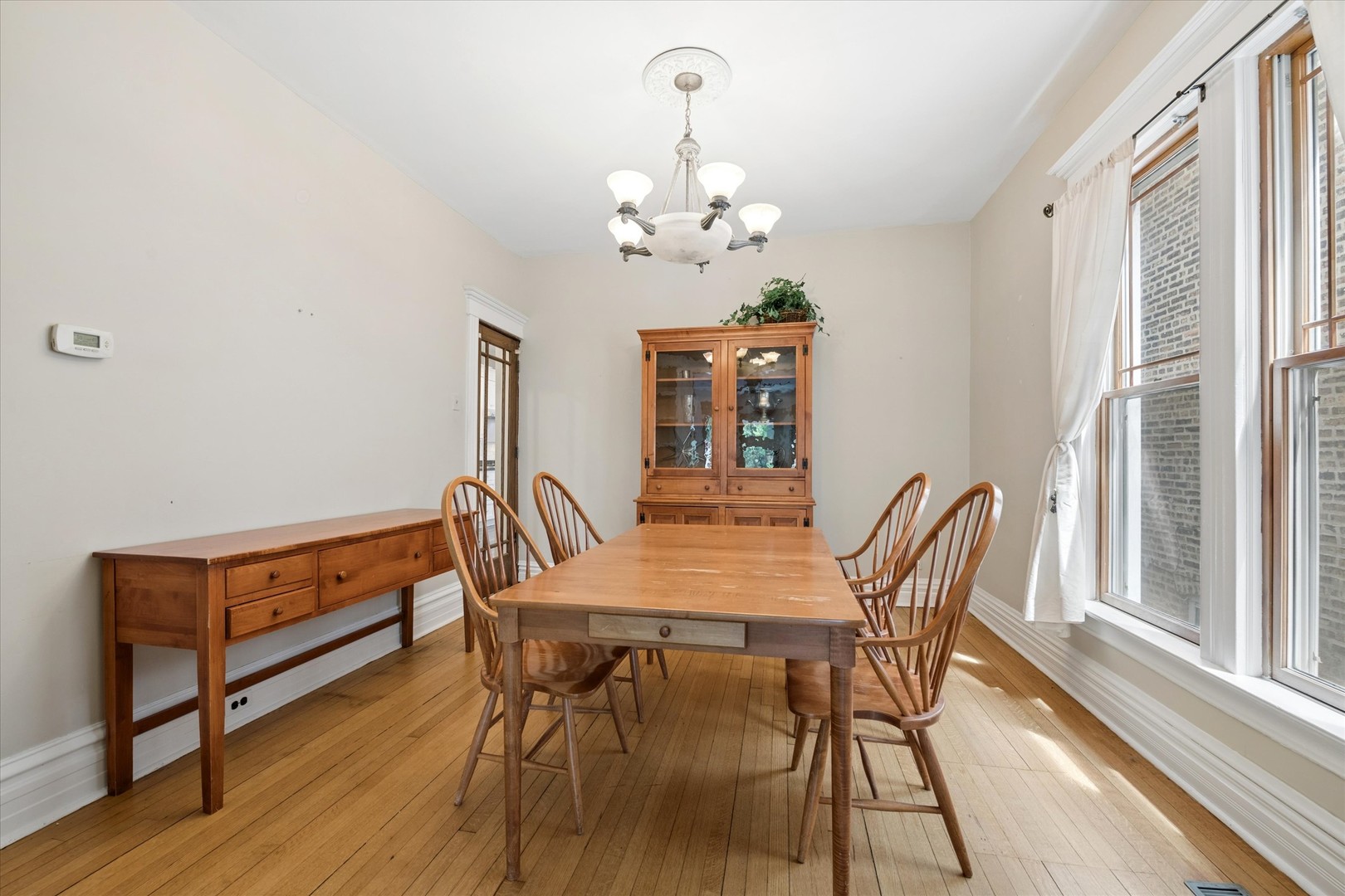 1454 West Cuyler Avenue Chicago IL 60613