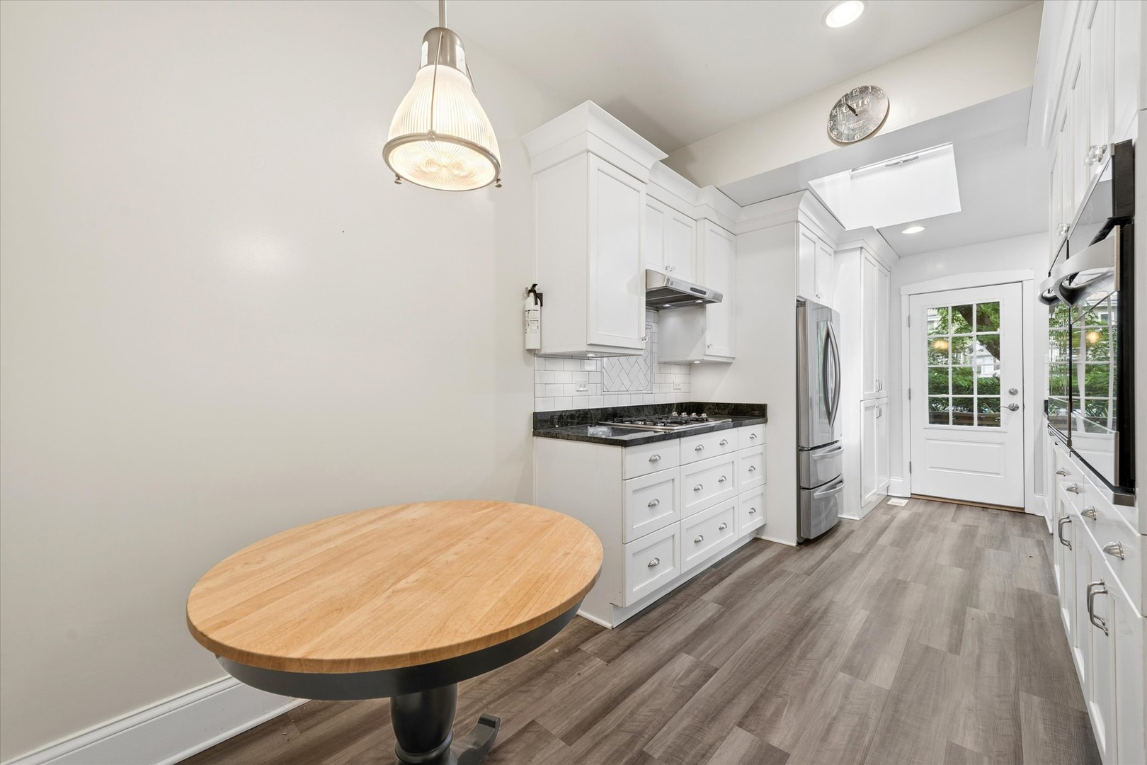 1454 West Cuyler Avenue Chicago IL 60613