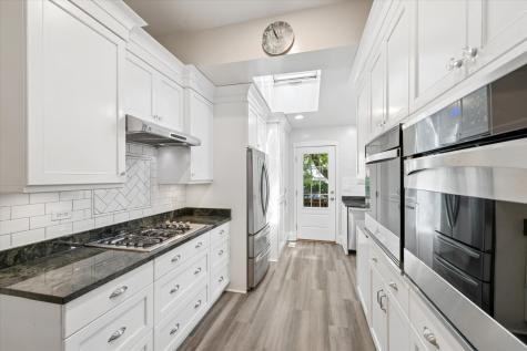 1454 West Cuyler Avenue Chicago IL 60613