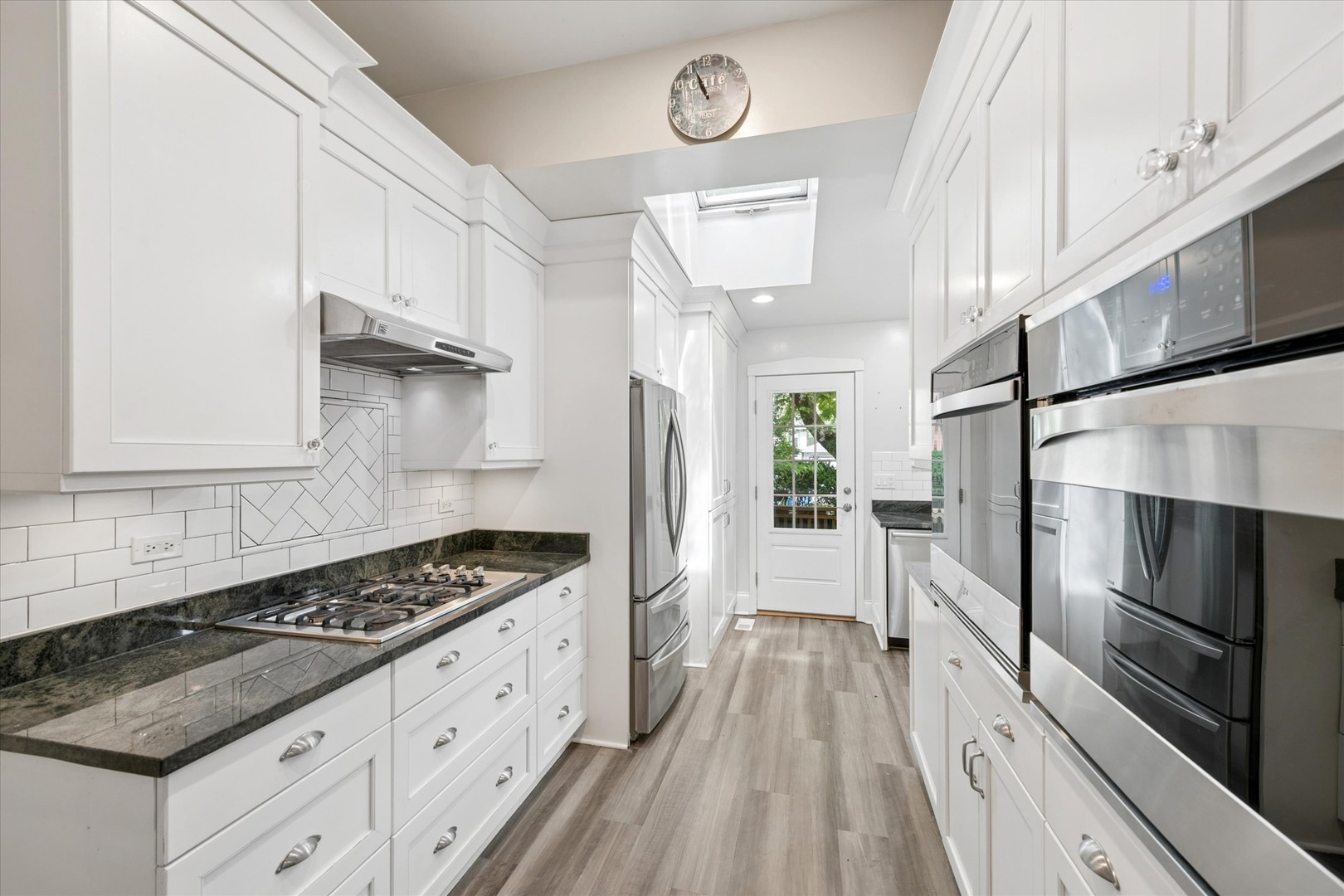 1454 West Cuyler Avenue Chicago IL 60613