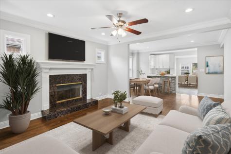 5836 North Manton Avenue Chicago IL 60646
