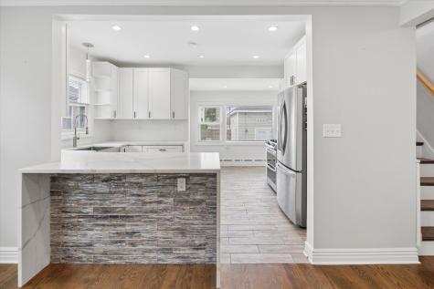 5836 North Manton Avenue Chicago IL 60646