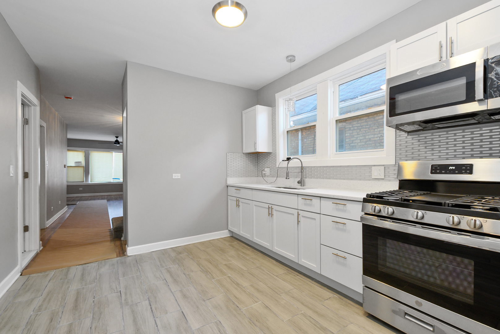 8432 South Green Street Chicago IL 60620