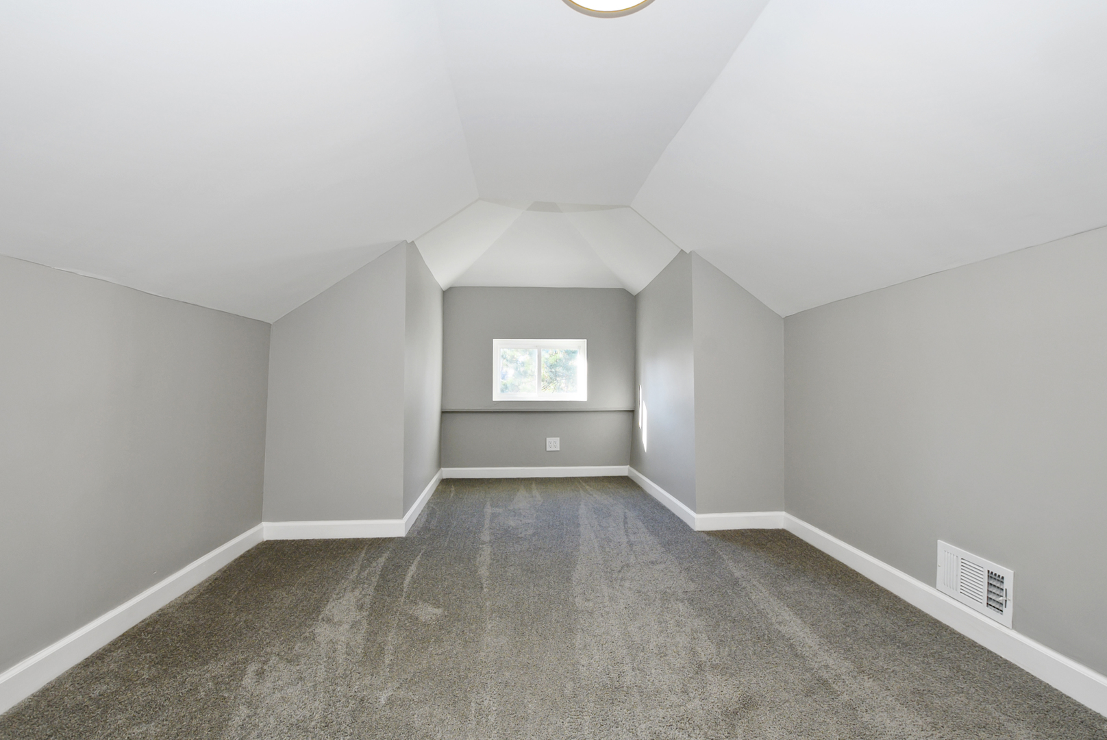 8432 South Green Street Chicago IL 60620