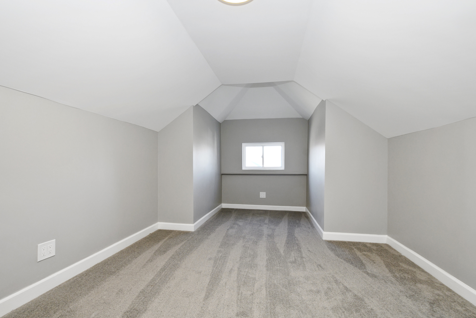 8432 South Green Street Chicago IL 60620