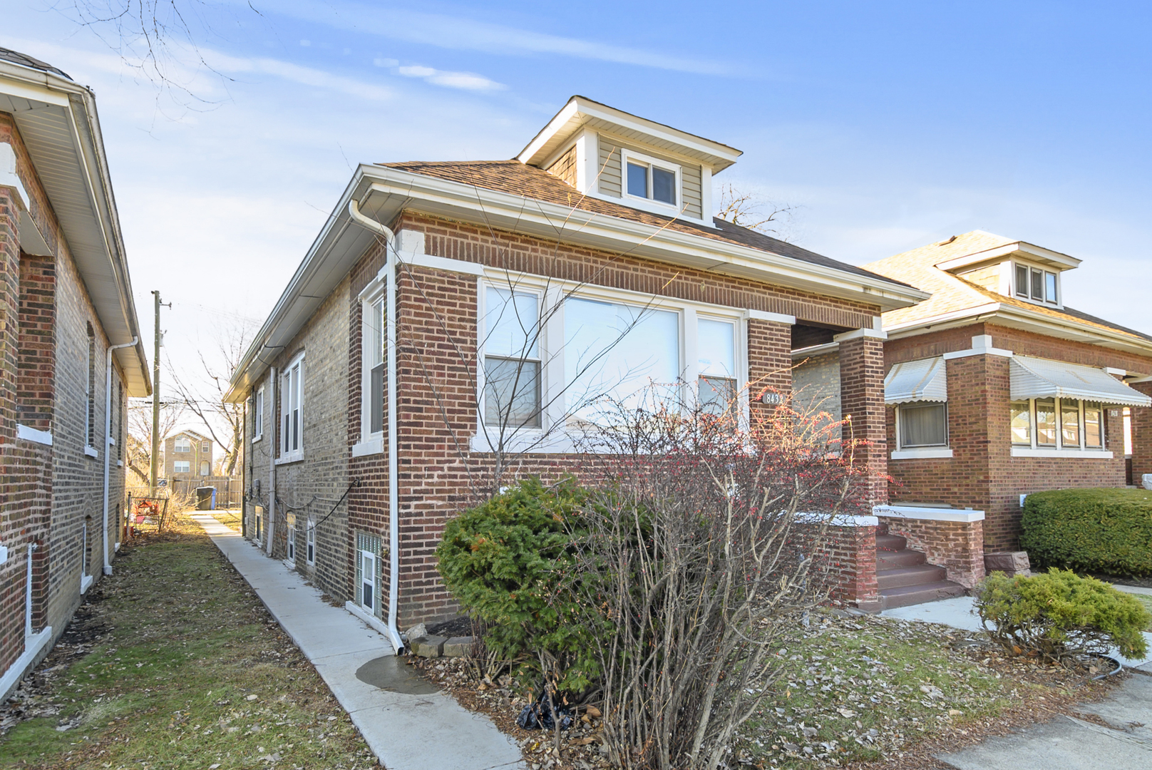 8432 South Green Street Chicago IL 60620
