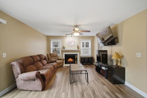 55 Washington Avenue Streamwood IL 60107