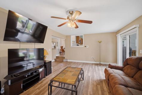 55 Washington Avenue Streamwood IL 60107