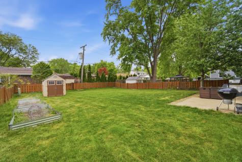 55 Washington Avenue Streamwood IL 60107