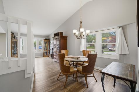 55 Washington Avenue Streamwood IL 60107
