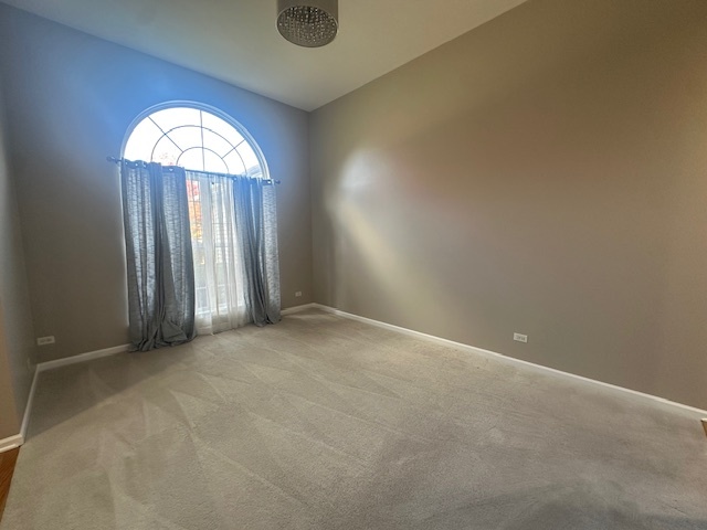 2047 James Leigh Drive Aurora IL 60503