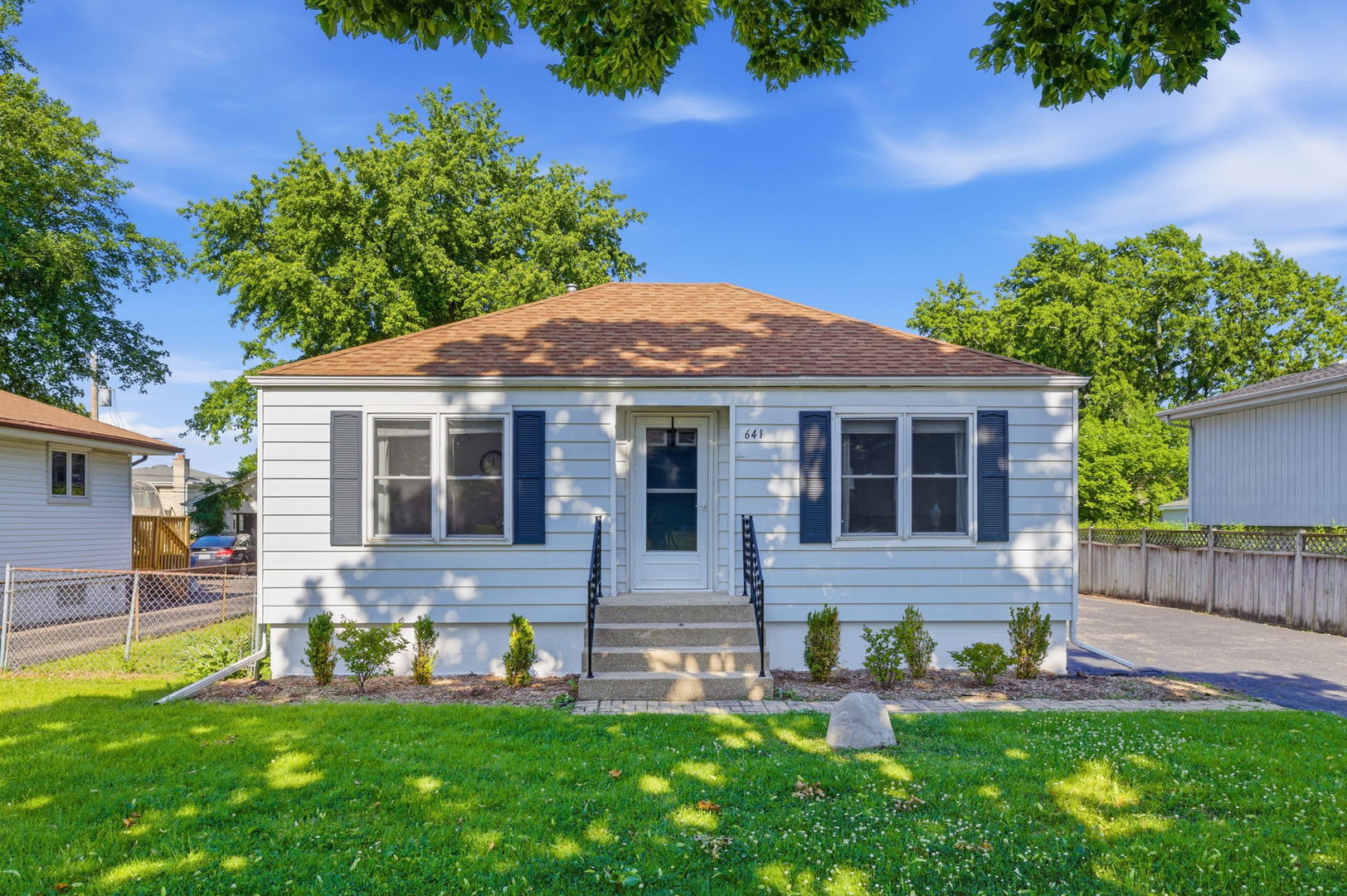 641 North Kenilworth Avenue Elmhurst IL 60126