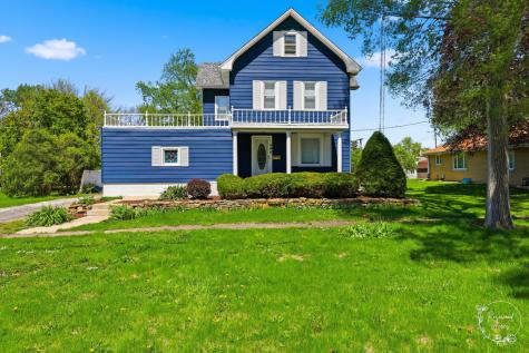 395 East 1st Avenue Clifton IL 60927