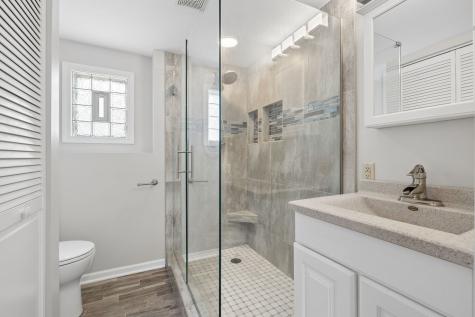 573 South Chase Avenue Lombard IL 60148