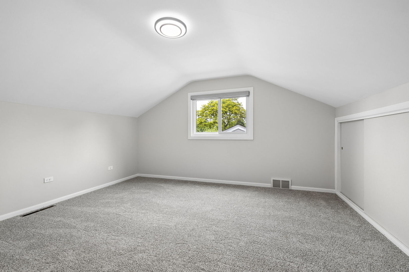 573 South Chase Avenue Lombard IL 60148