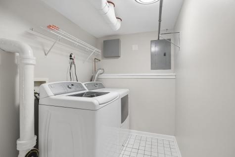 573 South Chase Avenue Lombard IL 60148