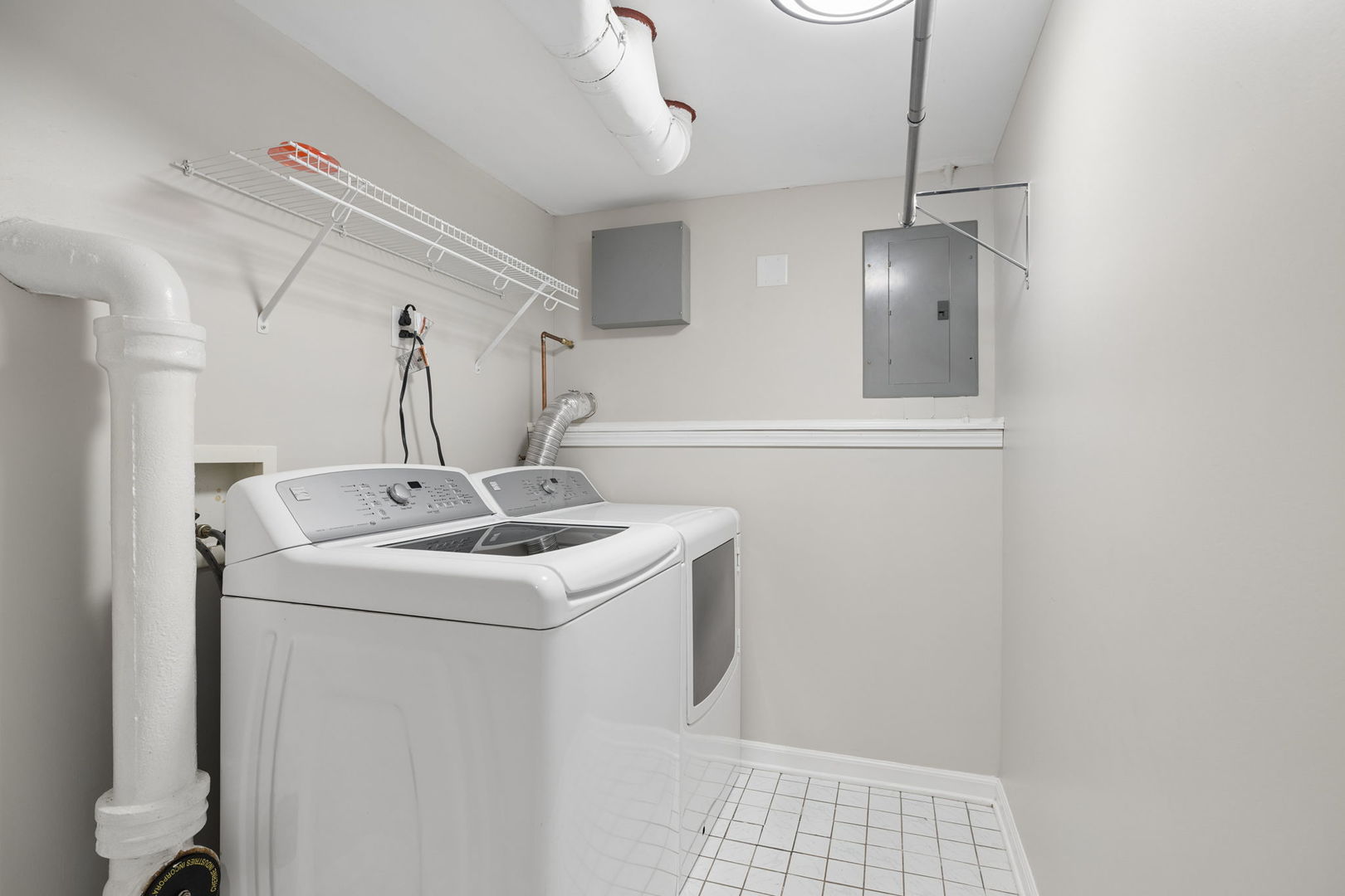 573 South Chase Avenue Lombard IL 60148