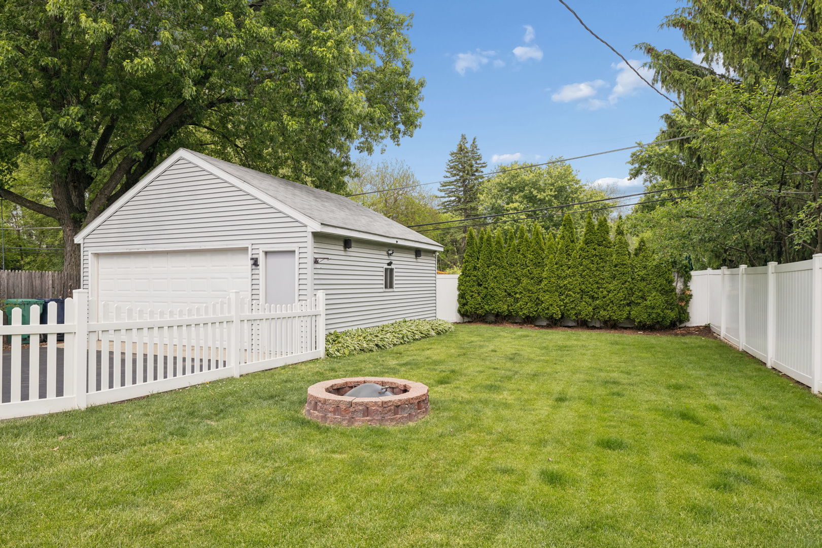 573 South Chase Avenue Lombard IL 60148