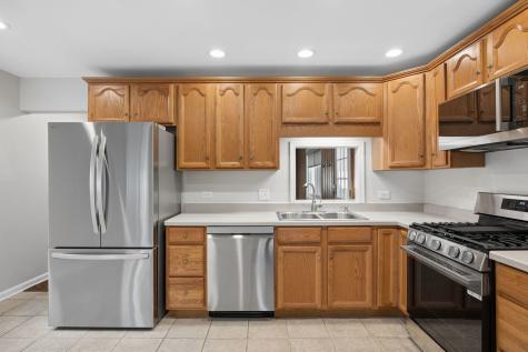 573 South Chase Avenue Lombard IL 60148