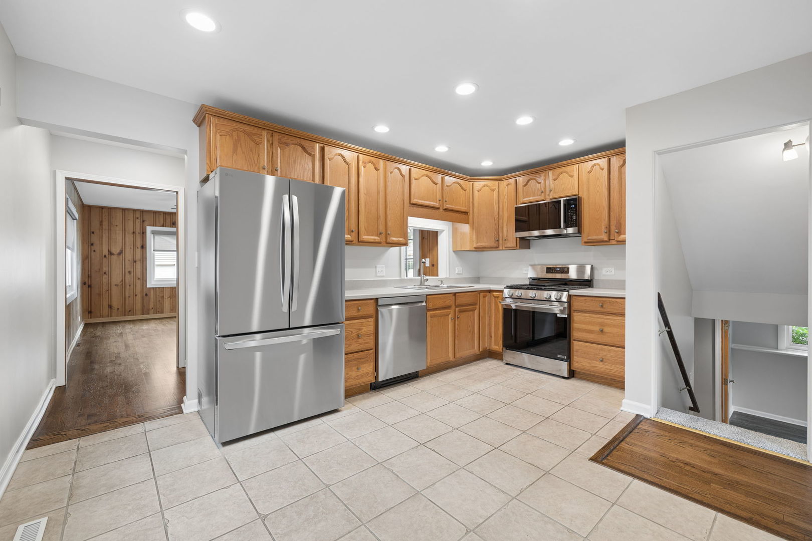 573 South Chase Avenue Lombard IL 60148